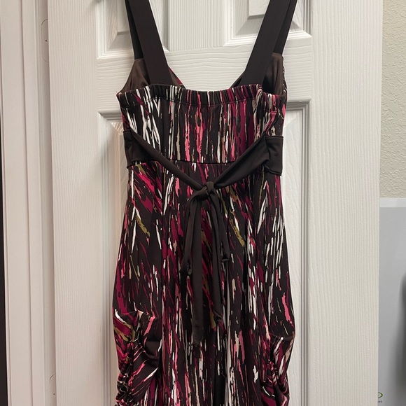 Brown and multi colored dress. Size medium. Super fun and comfortable. - Picture 2 of 4
